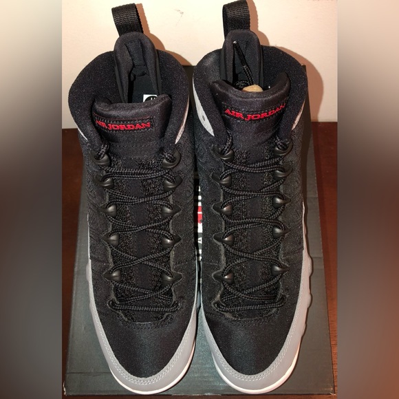 AIR JORDAN 9 RETRO “PARTICLE GREY” BRAND NEW GRADE SCHOOL SIZE 7Y - Picture 2 of 5